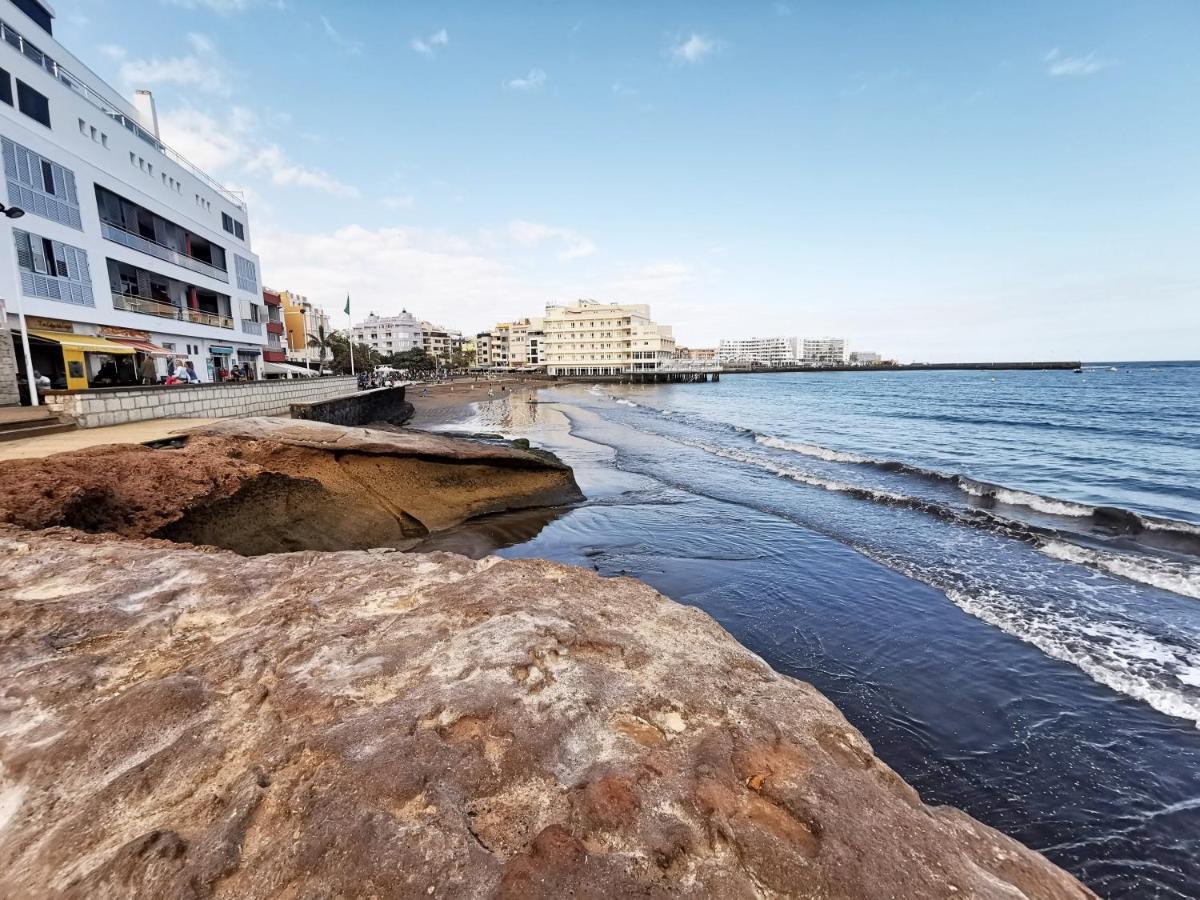 Home2Book Beachfront El Medano Kültér fotó